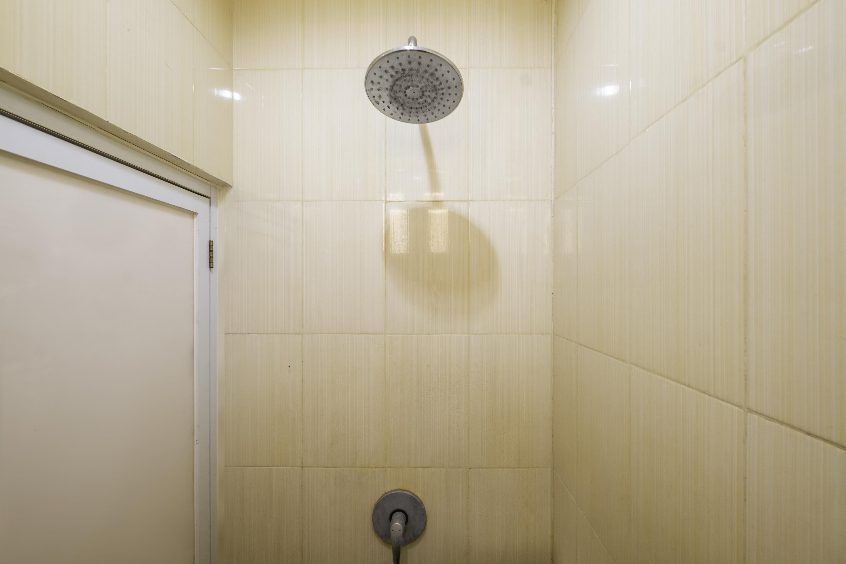 Karins Guesthouse Syariah Redpartner Bandung Buitenkant foto