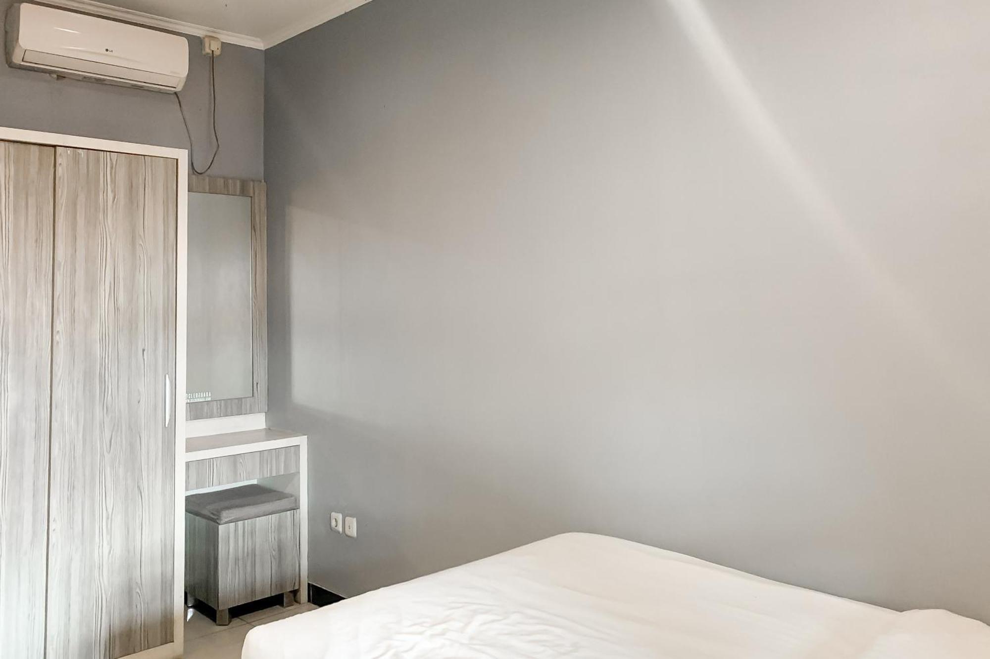 Karins Guesthouse Syariah Redpartner Bandung Buitenkant foto